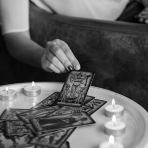 Sesión de tiradas mágicas y apertura de caminos. 60 minutos.